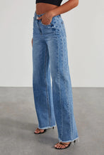 Load image into Gallery viewer, Haidi Wide Leg Jeans - Medium Wash
